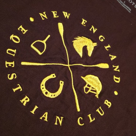 Talbots New England Equestrian Club Embroidered Tee Womens L Burgundy Preppy - Picture 2 of 6